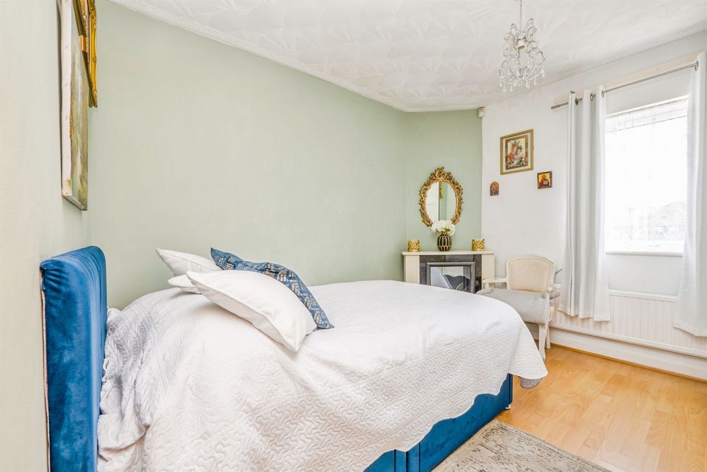 Additional image 10 of 1 bed flat for salePearl Street, Splott, Cardiff CF24