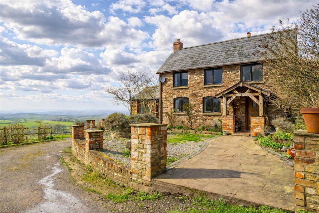 4 bed detached house for saleTy-Llywd Farm, Watery Lane, Llanishen NP16