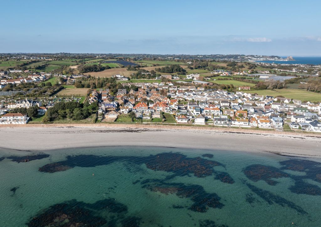 Additional image 4 of 5 bed detached house for saleLa Grande Route De La Côte, St. Clement, Jersey JE2
