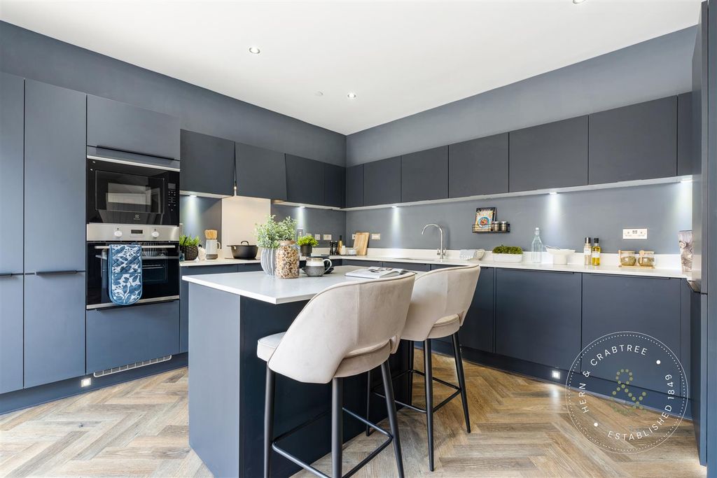Additional image 54 of 5 bed town house for saleThe Dale, Parc Llandaf, Llantrisant Road, Llandaff, Cardiff CF5
