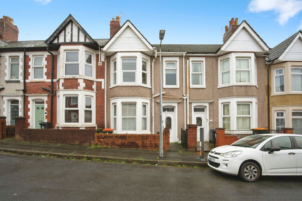 3 bed detached house for saleRosslyn Road, Newport NP19