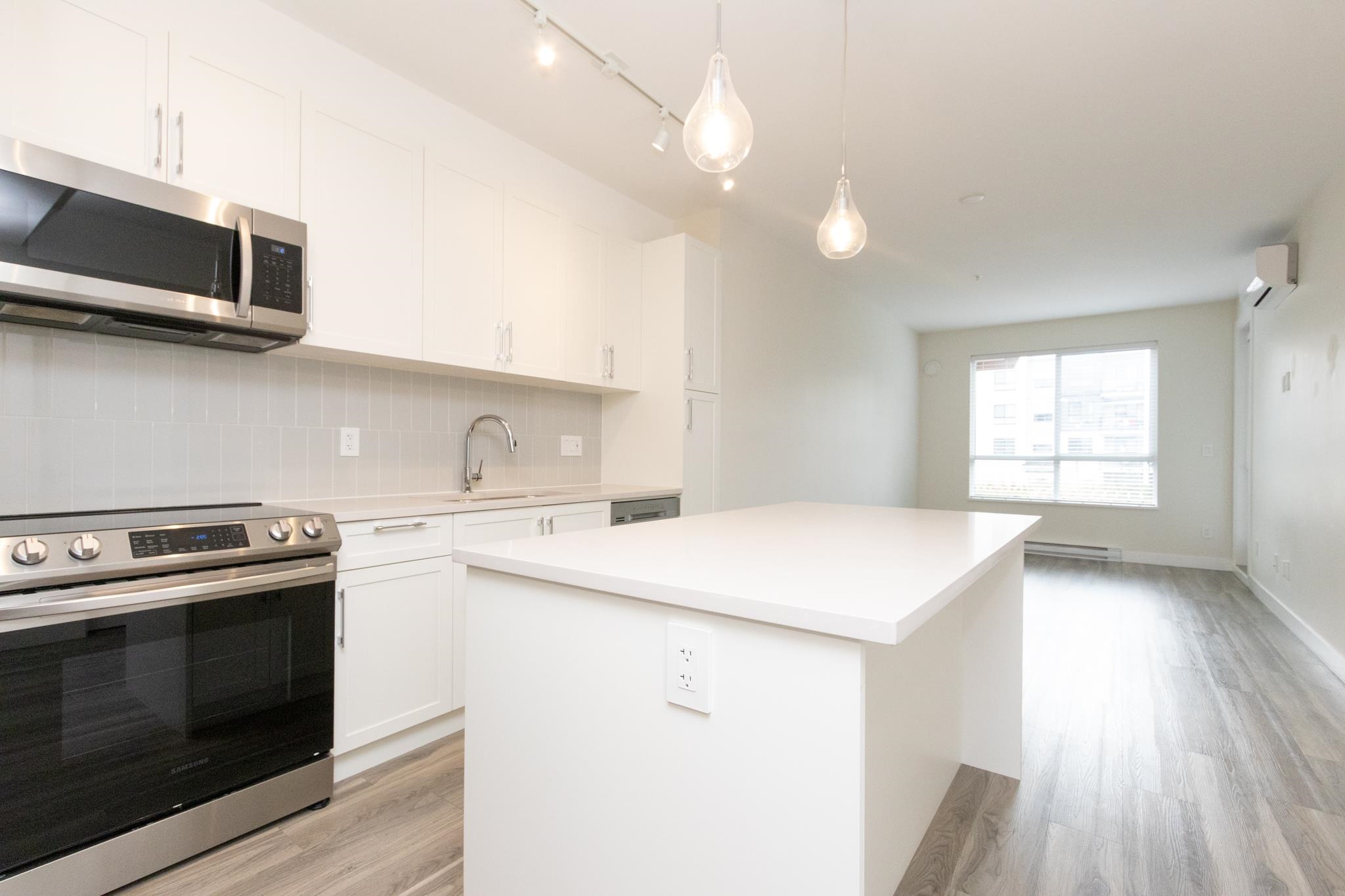 Additional image 2 of 219-20356 72b , Langley, BC, V2Y 4J9