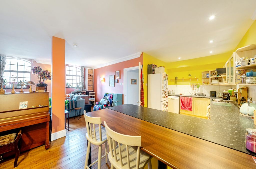 Additional image 4 of 2 bed flat for saleCrown Mill Vernon Street, Lincoln, Lincolnshire LN5