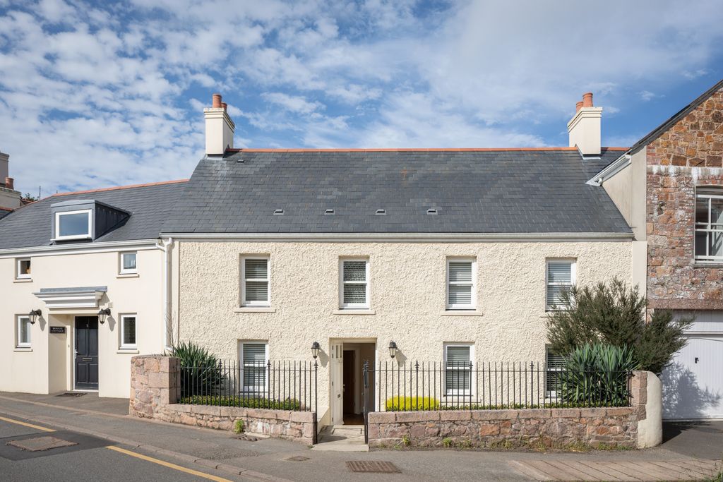 4 bed terraced house for saleLa Rue De La Croix Au Maitre, St. Martin, Jersey JE3