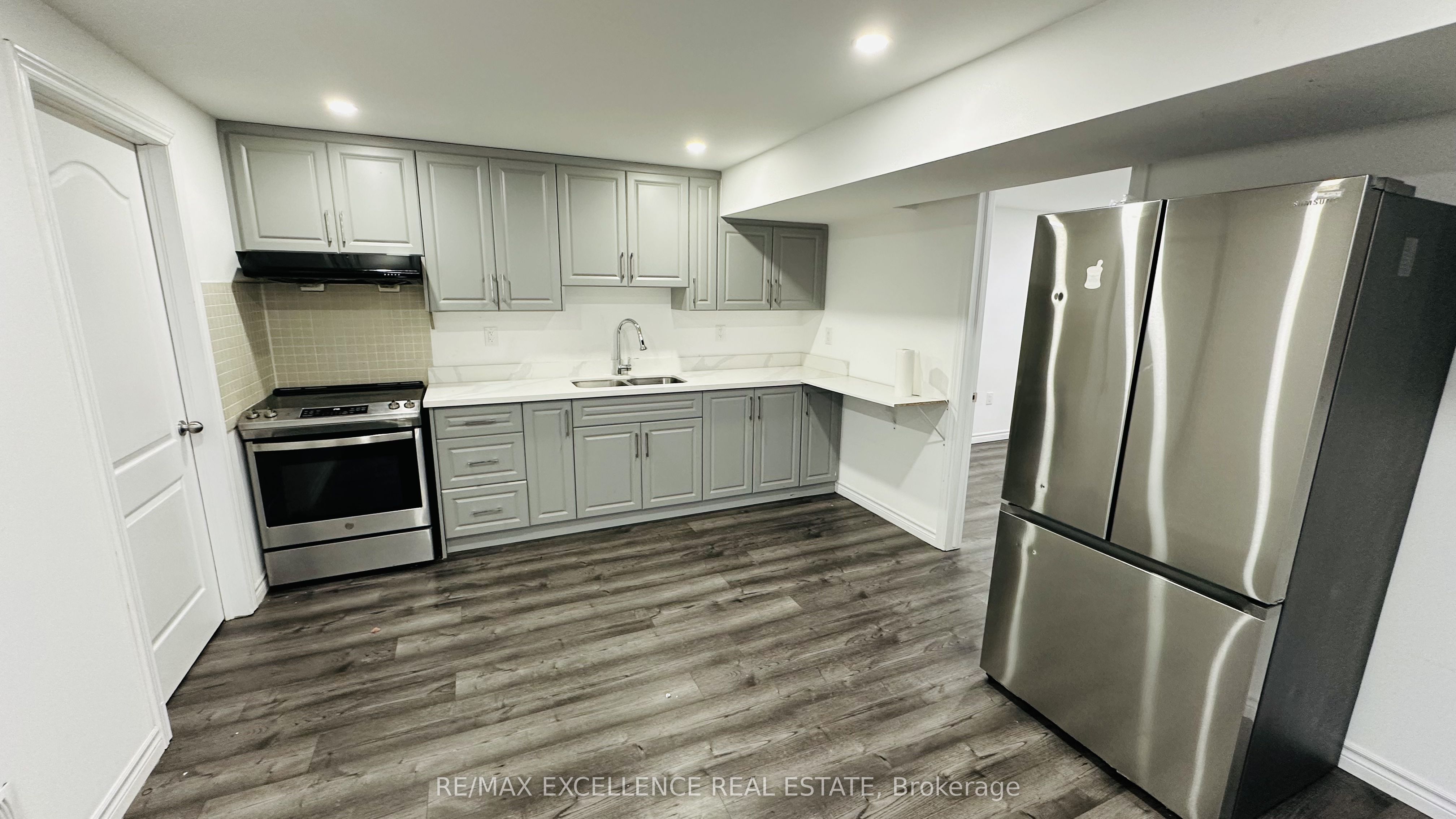 #Basement-128 South Creek Drive, Kitchener, ON, N2P 0E1