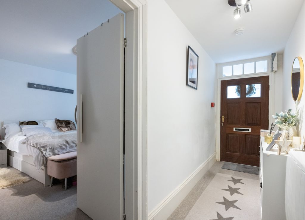 Additional image 6 of 1 bed flat for sale25 Duhamel Place, St. Helier, Jersey JE2