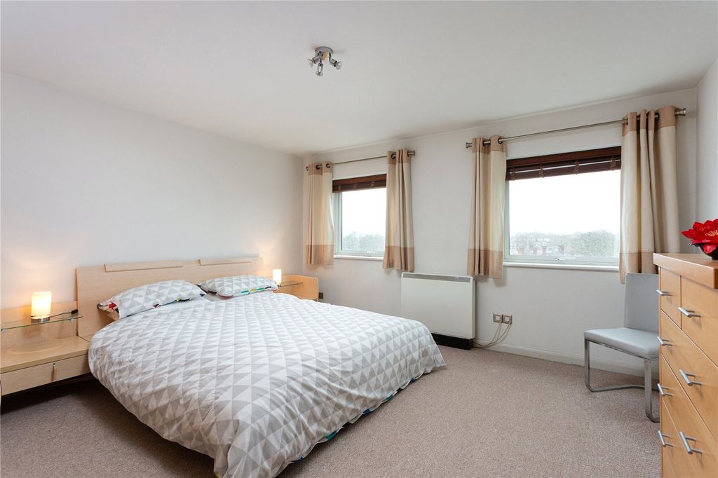 Additional image 8 of 2 bed flat for saleLeeman Road, York, North Yorkshire YO26