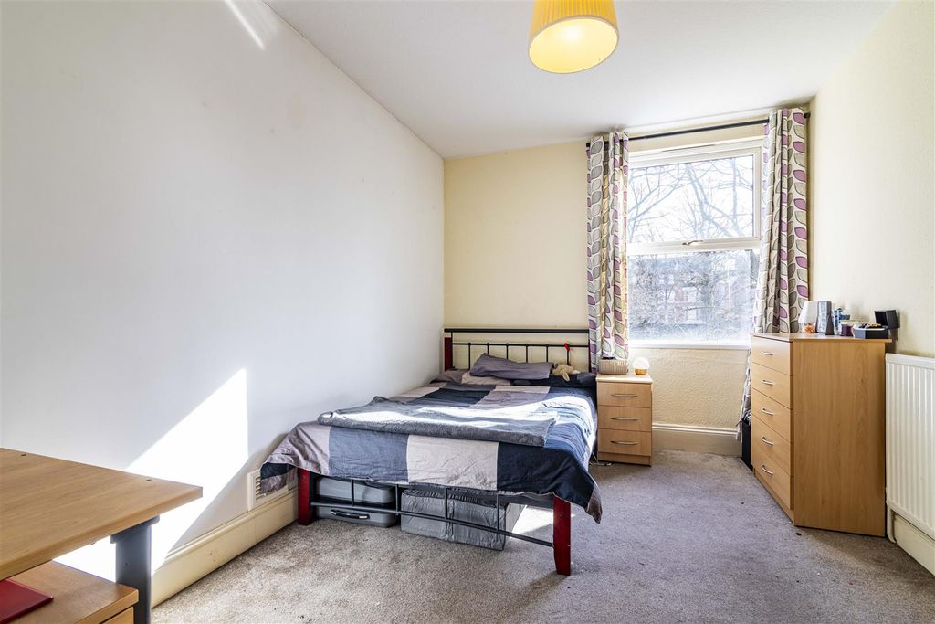Additional image 9 of 16 bed detached house for saleWaterloo Road, Nottingham NG7