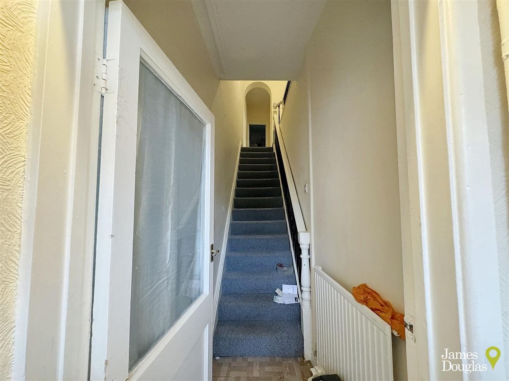 Additional image 2 of 2 bed flat for salePreston Avenue, Newport NP20