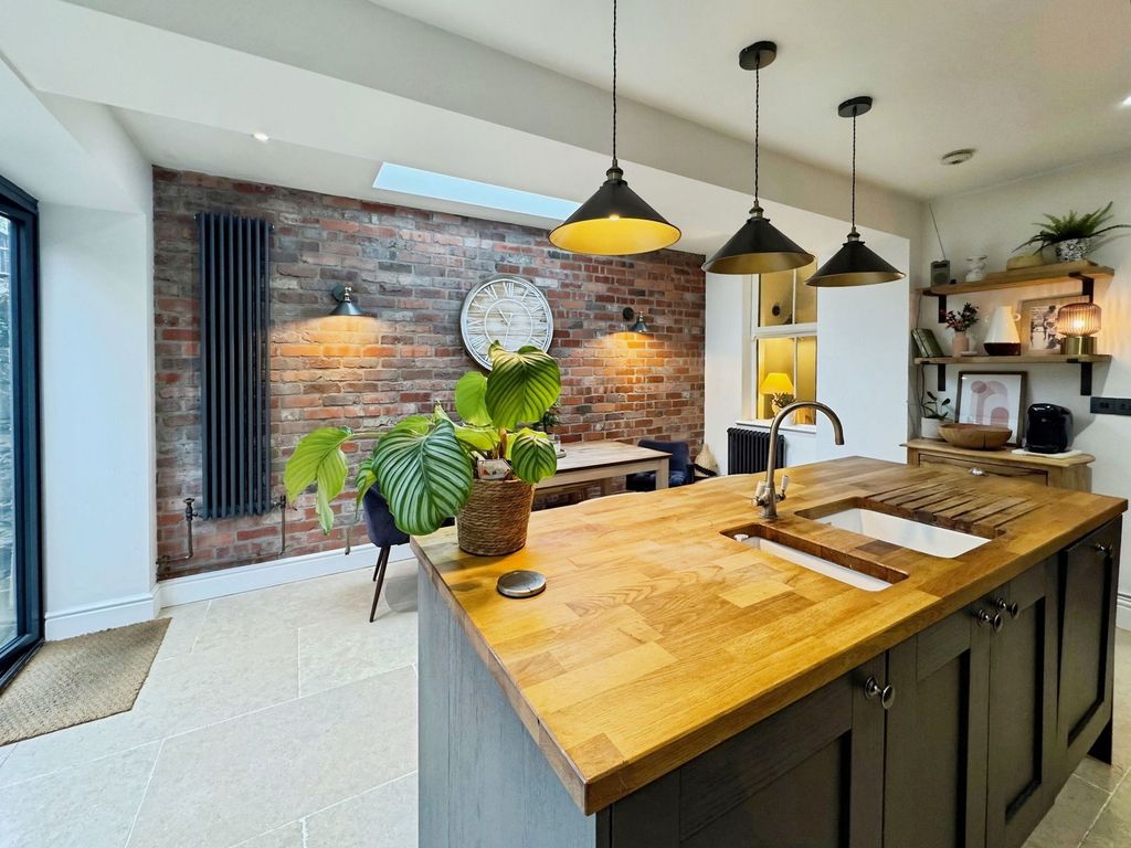 Additional image 6 of 4 bed semi-detached house for saleWyndham Street, Machen CF83