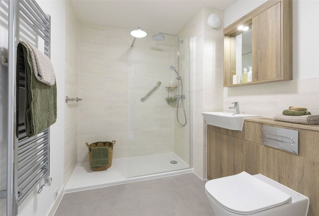 Additional image 6 of 2 bed flat for sale2 Bed Apartment, Adam Lock Lodge, Glastonbury Road, Wells, Somerset BA5