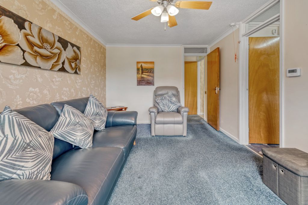 Additional image 8 of 2 bed flat for saleWentloog Court, Wentloog Road, Rumney, Cardiff CF3