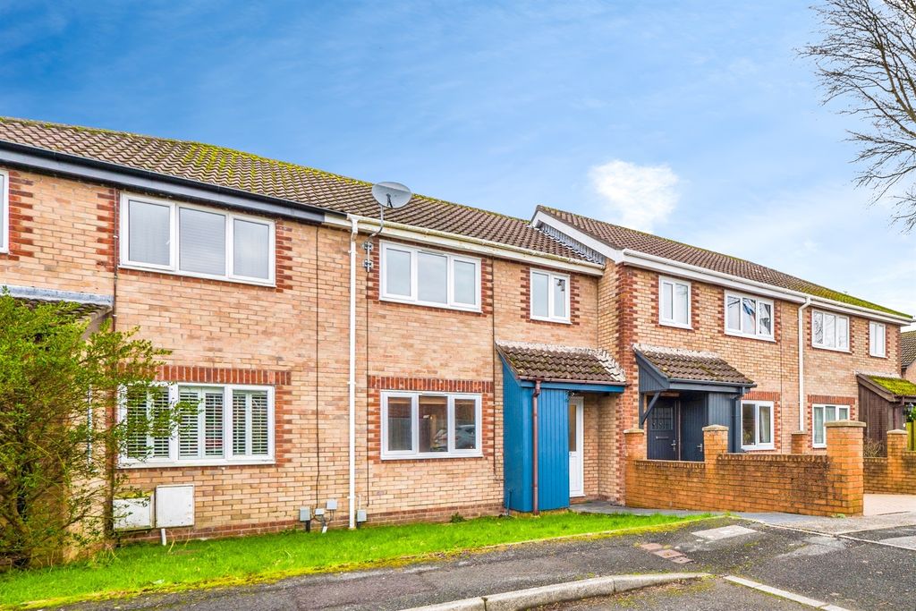 3 bed terraced house for saleKirton Close, Cardiff CF5