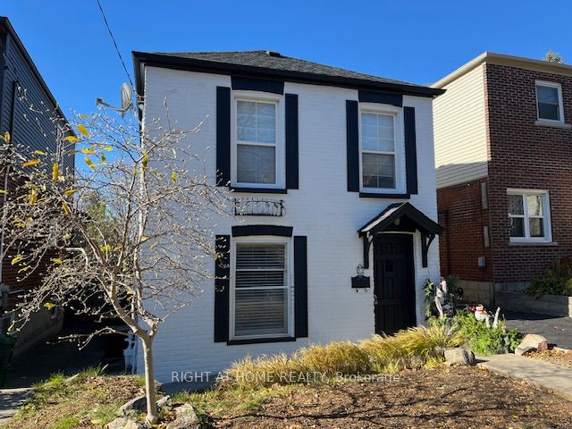 52 Beresford Avenue, Toronto, ON, M6S 3A8