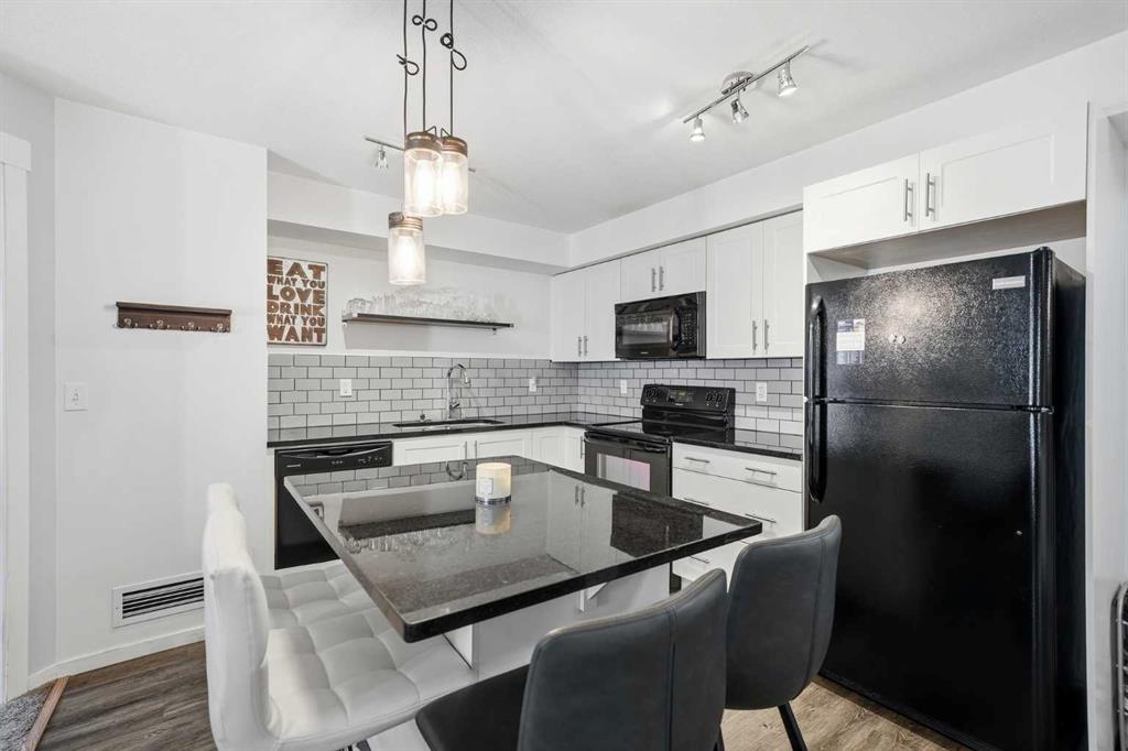 Additional image 4 of 2208-99 Copperstone Park SE, Calgary, AB, T2Z 5C9
