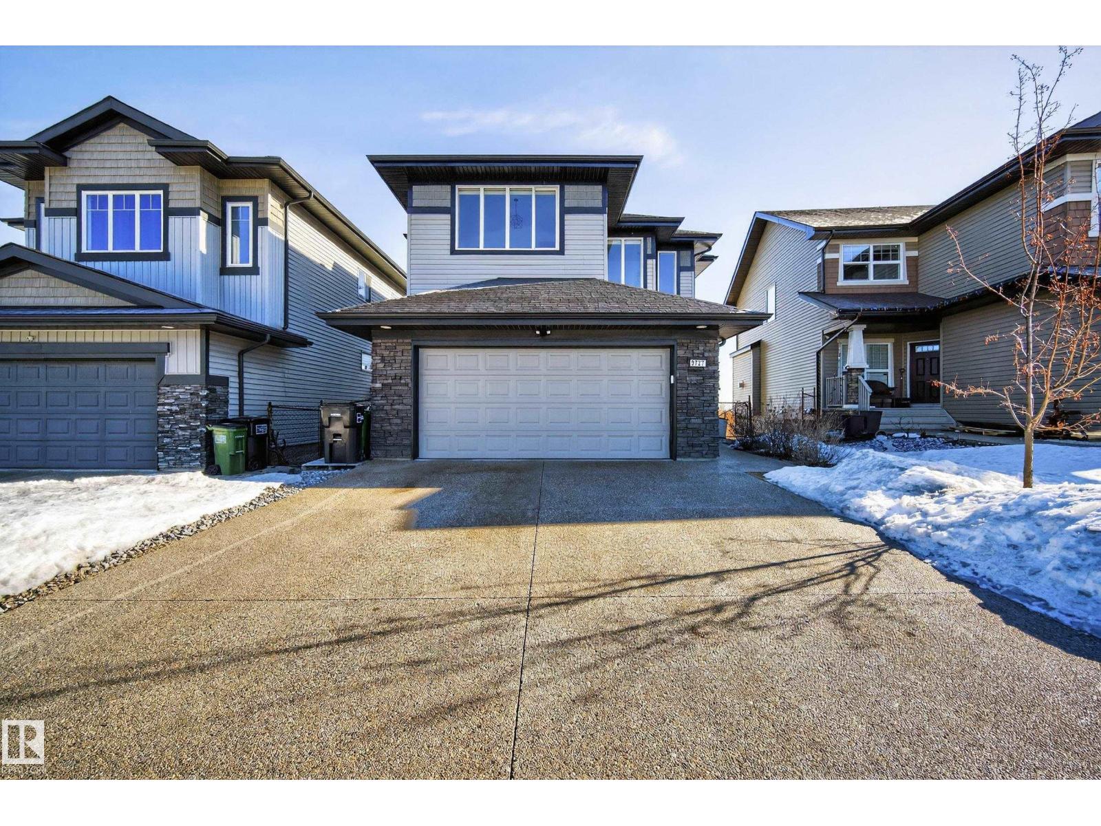 9727 205 Street NW, Edmonton, AB, T5T4V7