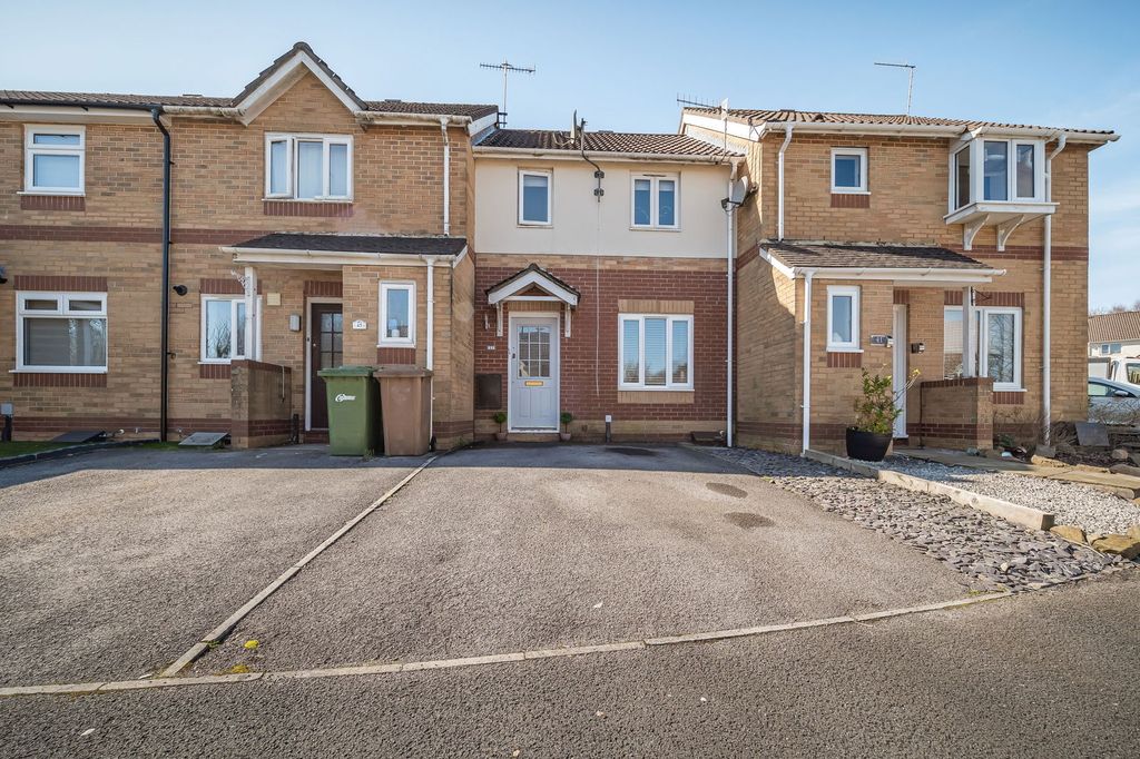2 bed terraced house for saleSt. Andrews Drive, Pontllanfraith, Blackwood NP12