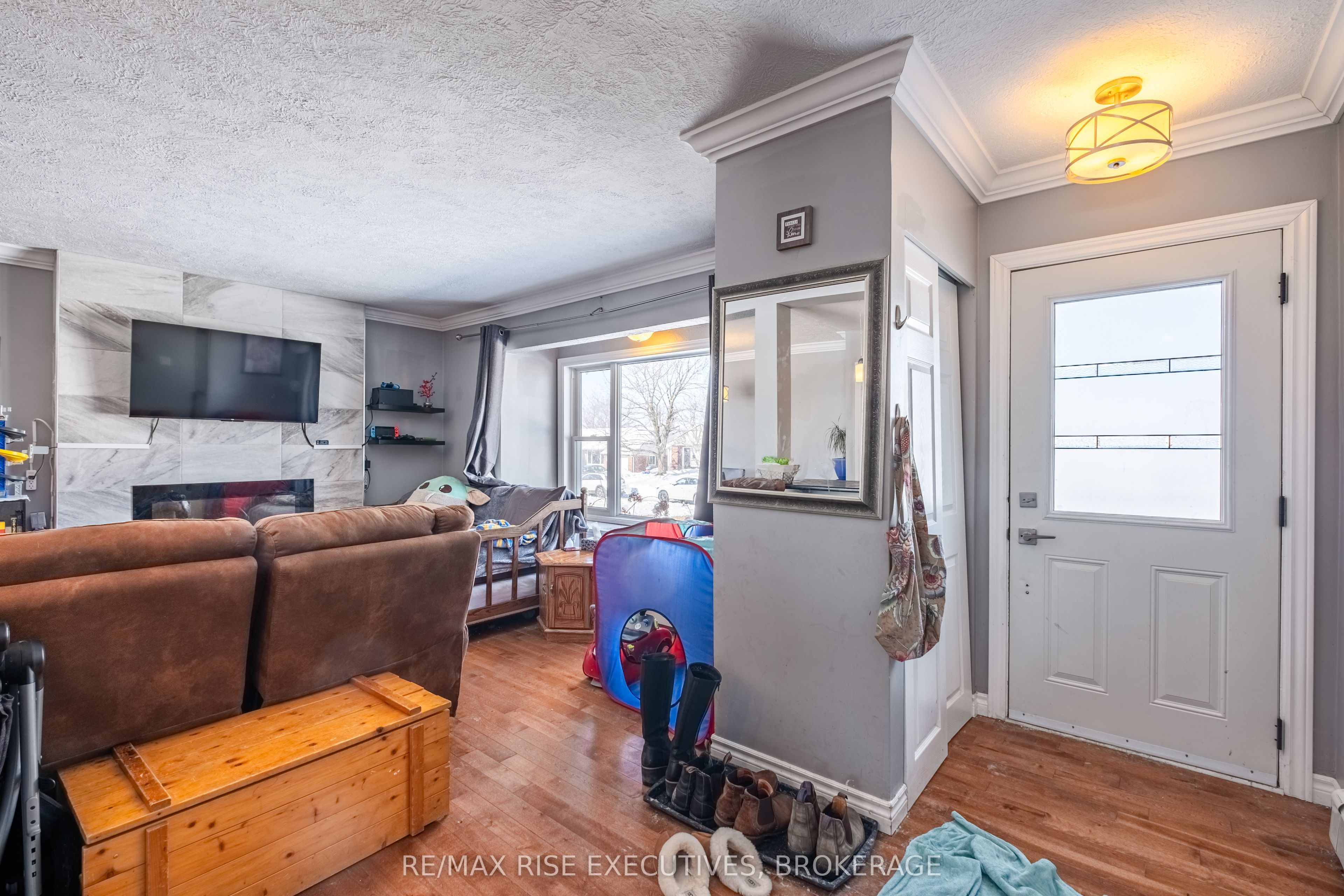 Additional image 4 of 20 Elizabeth Avenue, Kingston, ON, K7M 3G8