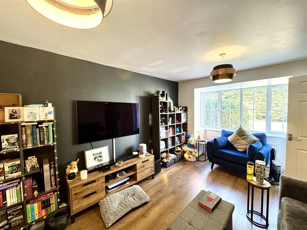 Additional image 5 of 4 bed detached house for saleWoodpecker Close, Rogiet, Caldicot NP26