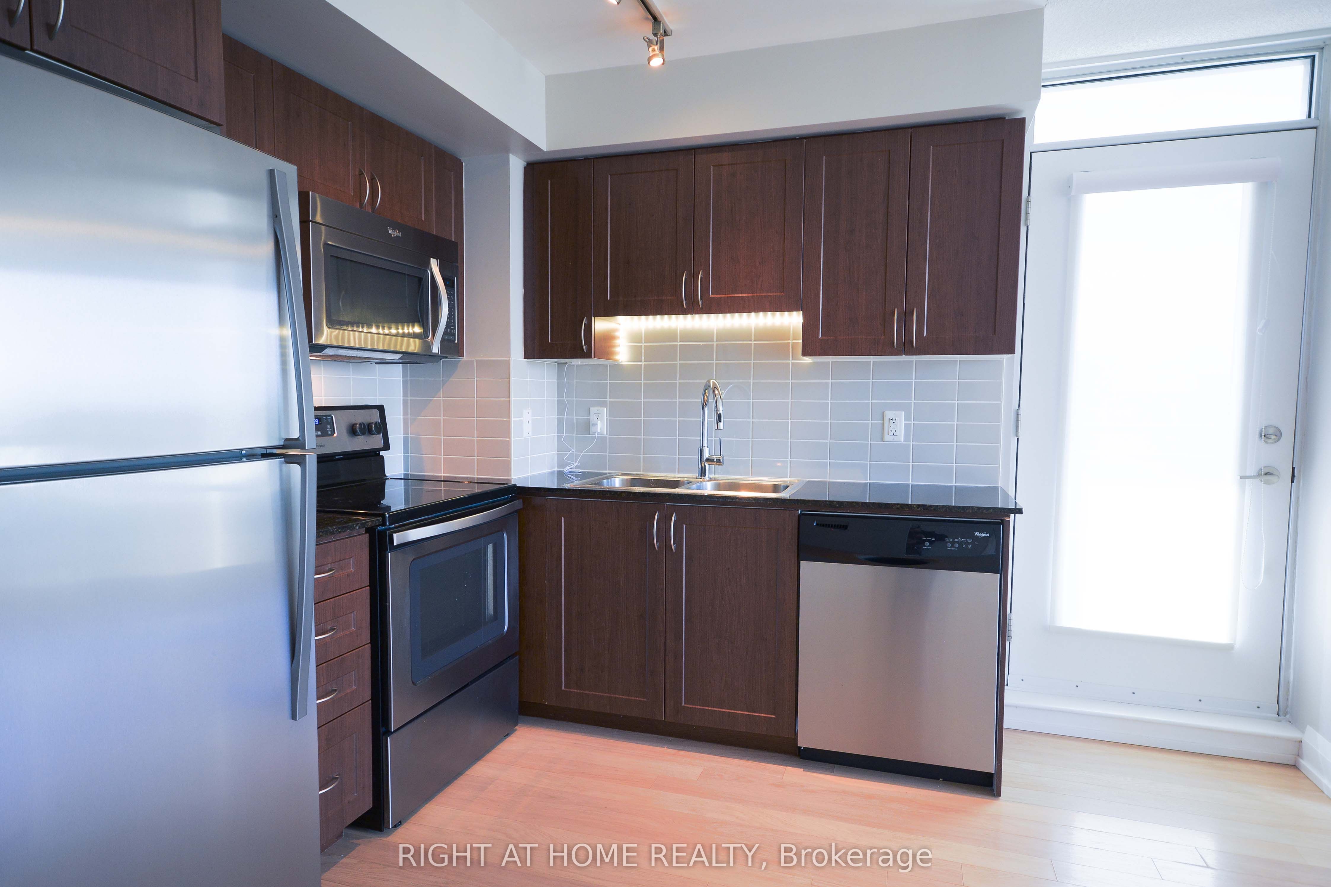 621-370 Highway 7 N/a E, Richmond Hill, ON, L4B 0C4