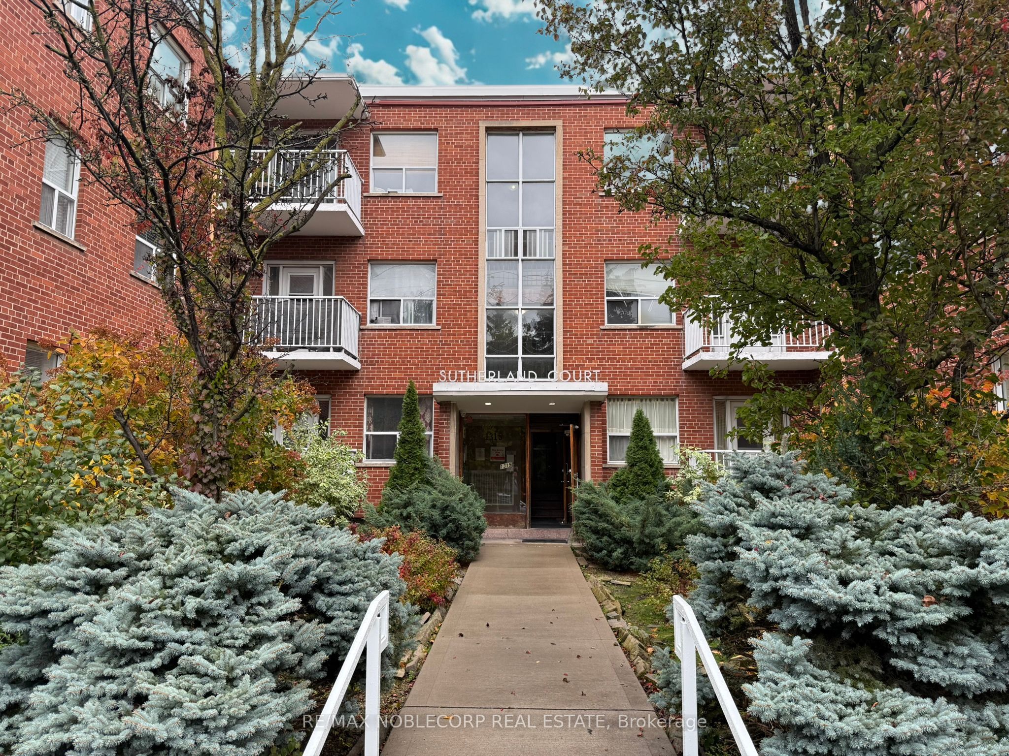 212-1315 Bayview Avenue, Toronto, ON, M4G 2Z8