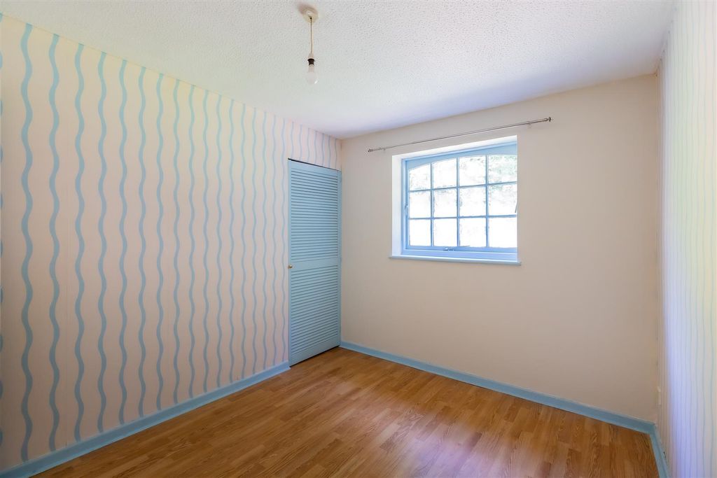 Additional image 8 of 1 bed property for saleAshdene Close, Fairwater, Cardiff CF5