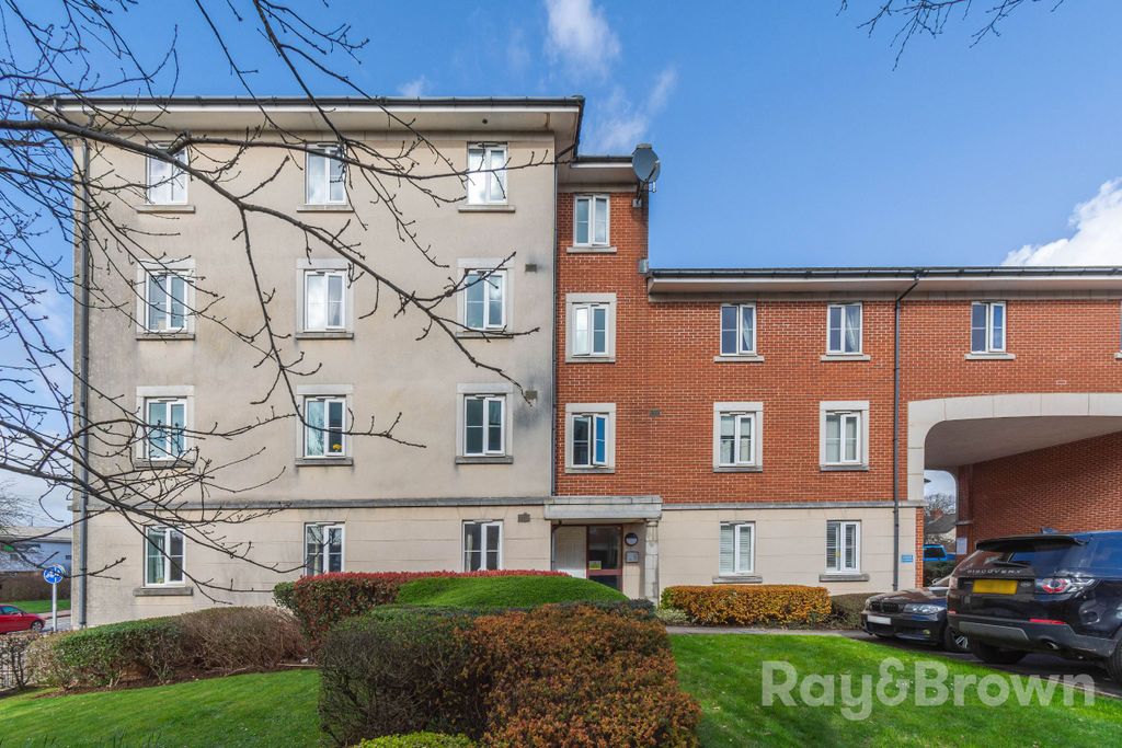 1 bed flat for saleFfordd James Mcghan, Cardiff CF11