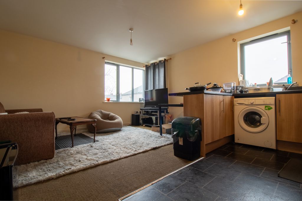Additional image 2 of 2 bed flat for salePottery Terrace, Newport NP20