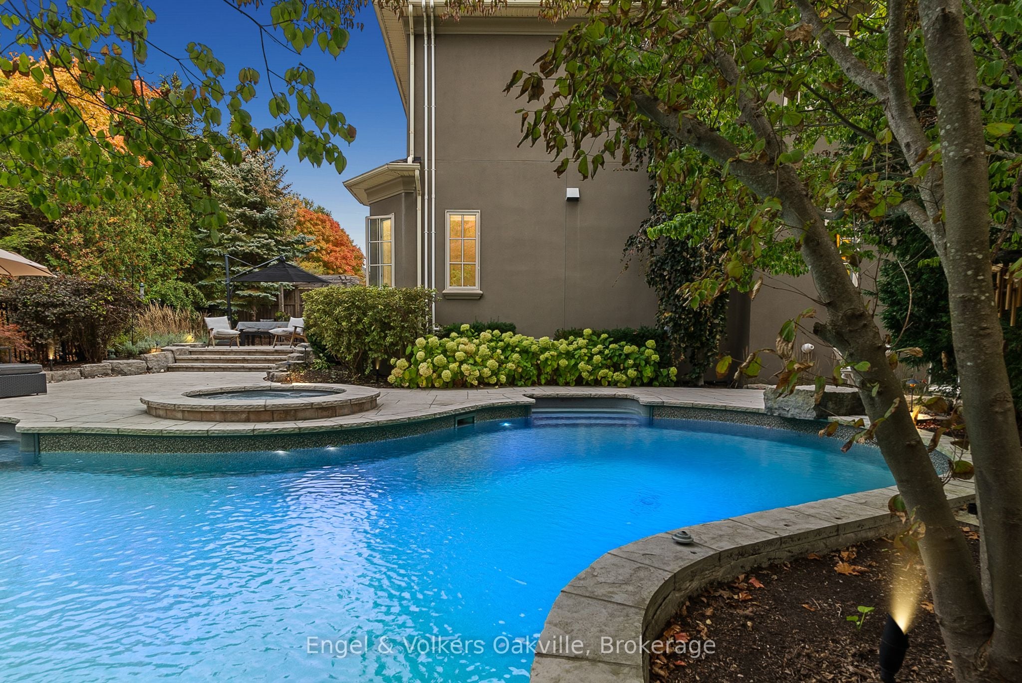 Additional image 4 of 493 Berkley Court, Oakville, ON, L6H 6Y9