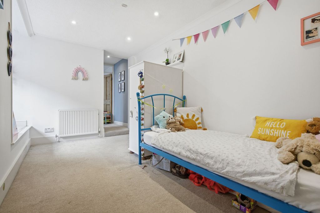 Additional image 9 of 3 bed semi-detached house for saleNursery Lane, Ascot SL5