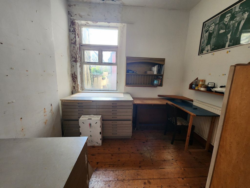 Additional image 7 of 2 bed flat for saleConnaught Road, Cardiff CF24