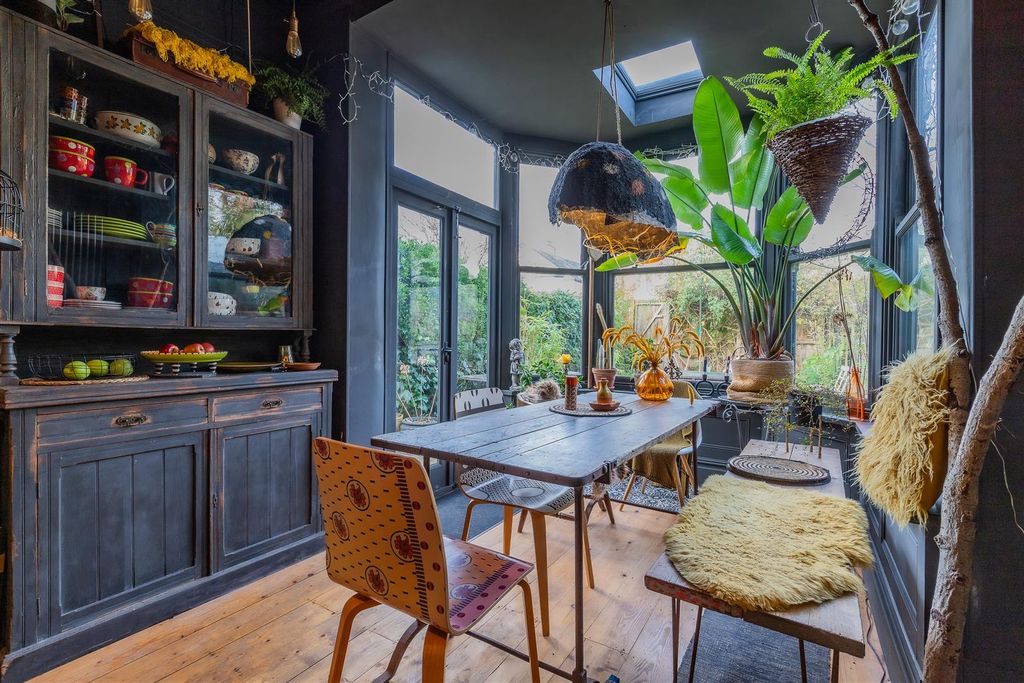 Additional image 7 of 5 bed property for saleKyveilog Street, Pontcanna, Cardiff CF11