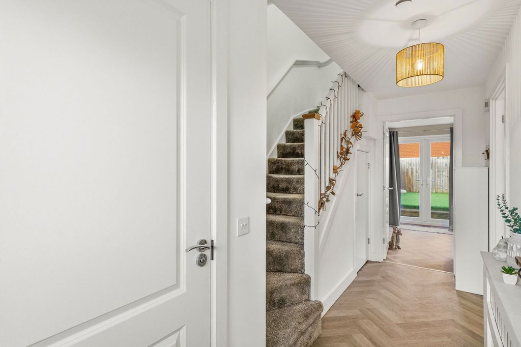 Additional image 4 of 3 bed detached house for saleBlue Lake Close, Ebbw Vale NP23