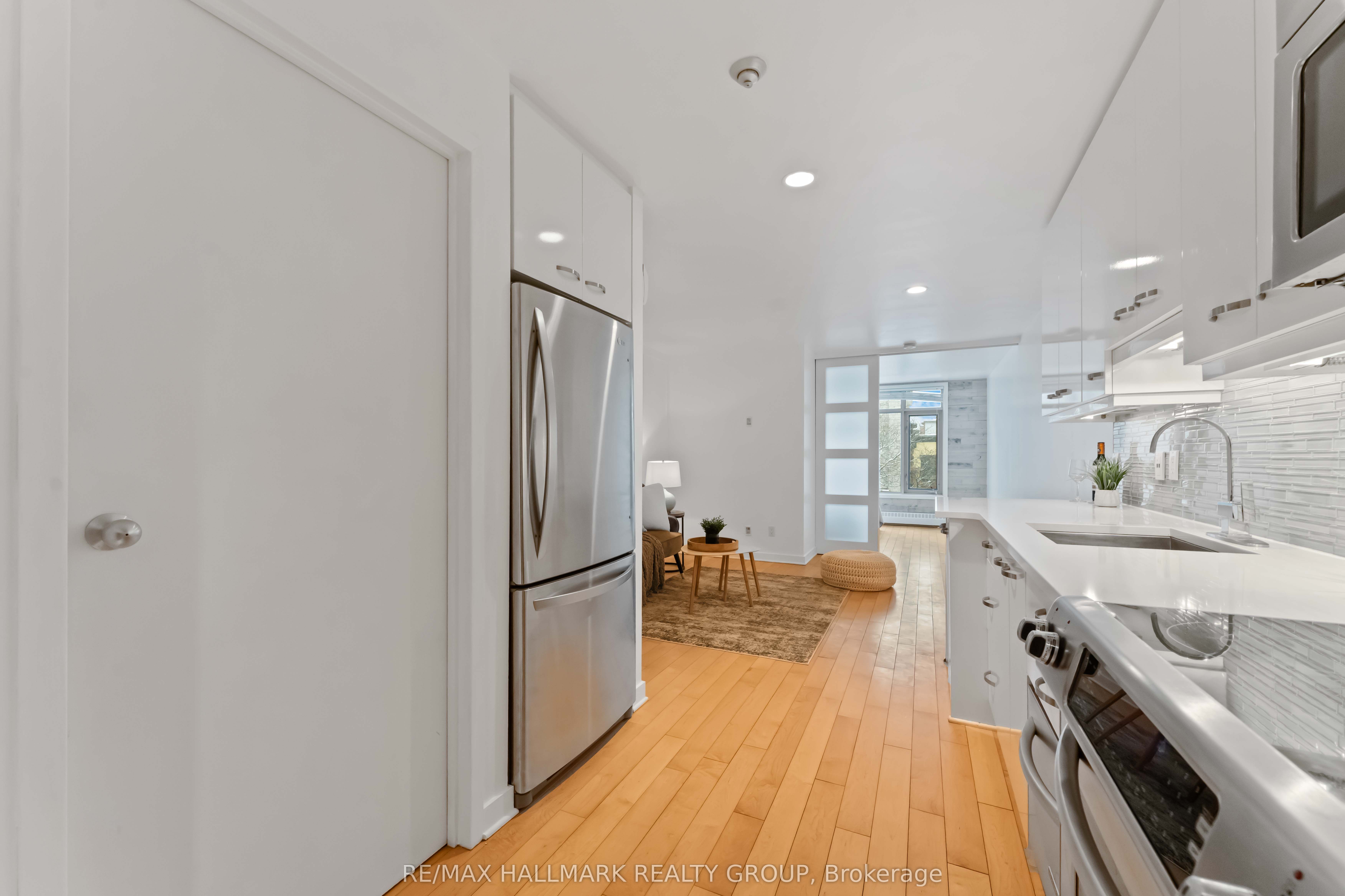 Additional image 2 of 15-202 St Patrick Street, Ottawa, ON, K1N 5K3