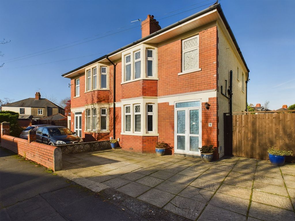 3 bed semi-detached house for saleTair Erw Road, Heath, Cardiff. CF14