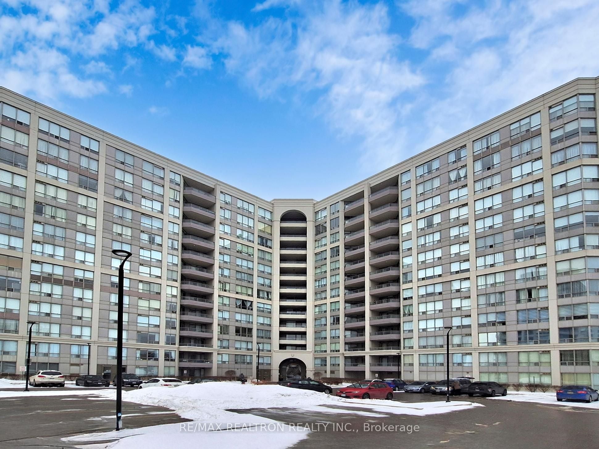 PH10-9017 Leslie Street, Richmond Hill, ON, L4B 4R8
