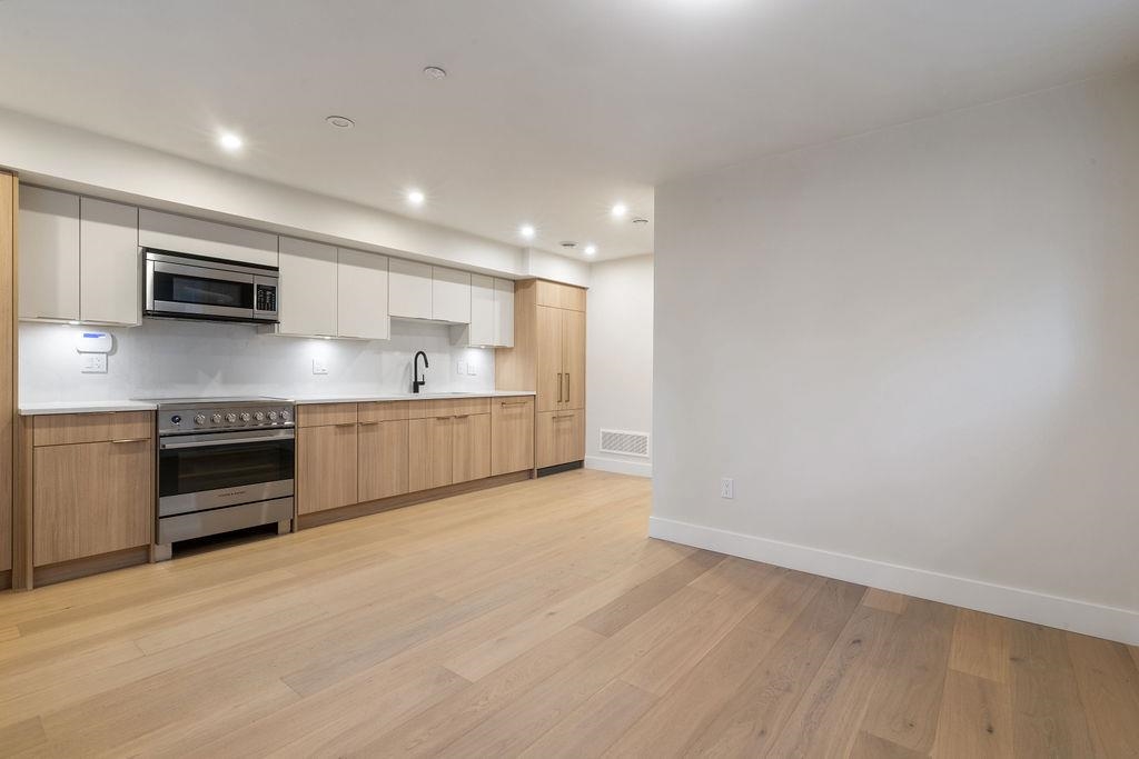 Additional image 6 of 1-1933 Templeton Drive, Vancouver, BC, V5N 4V9