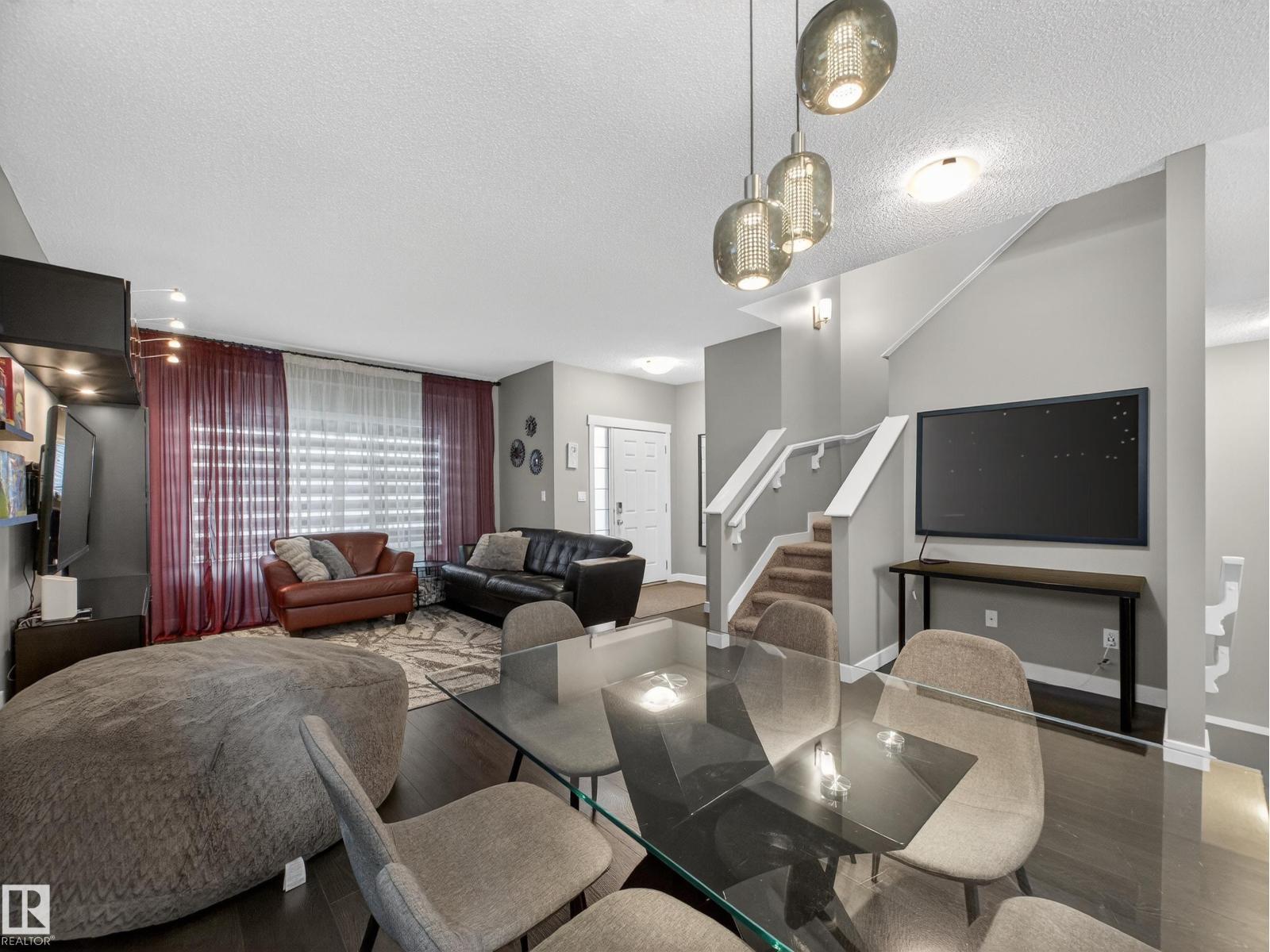 728 Secord Boulevard NW, Edmonton, AB, T5T7A8 photo 4