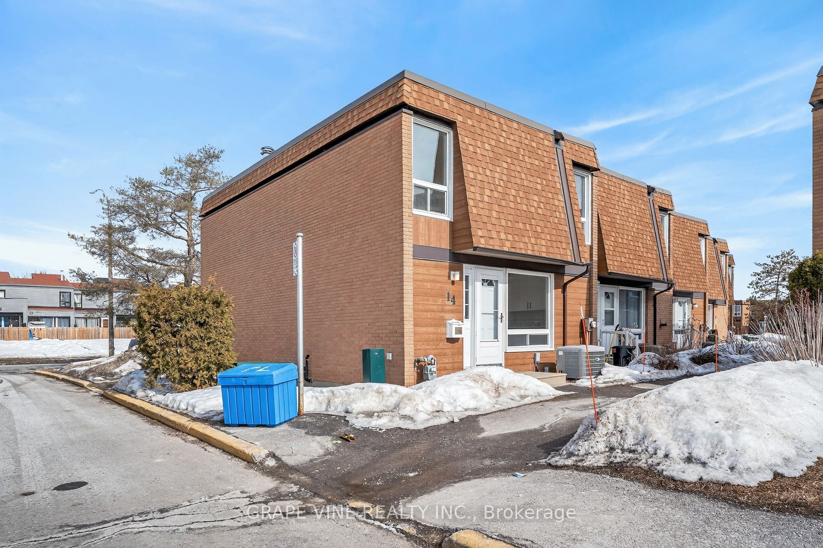 14-3565 Downpatrick Road, Ottawa, ON, K1V 8T3