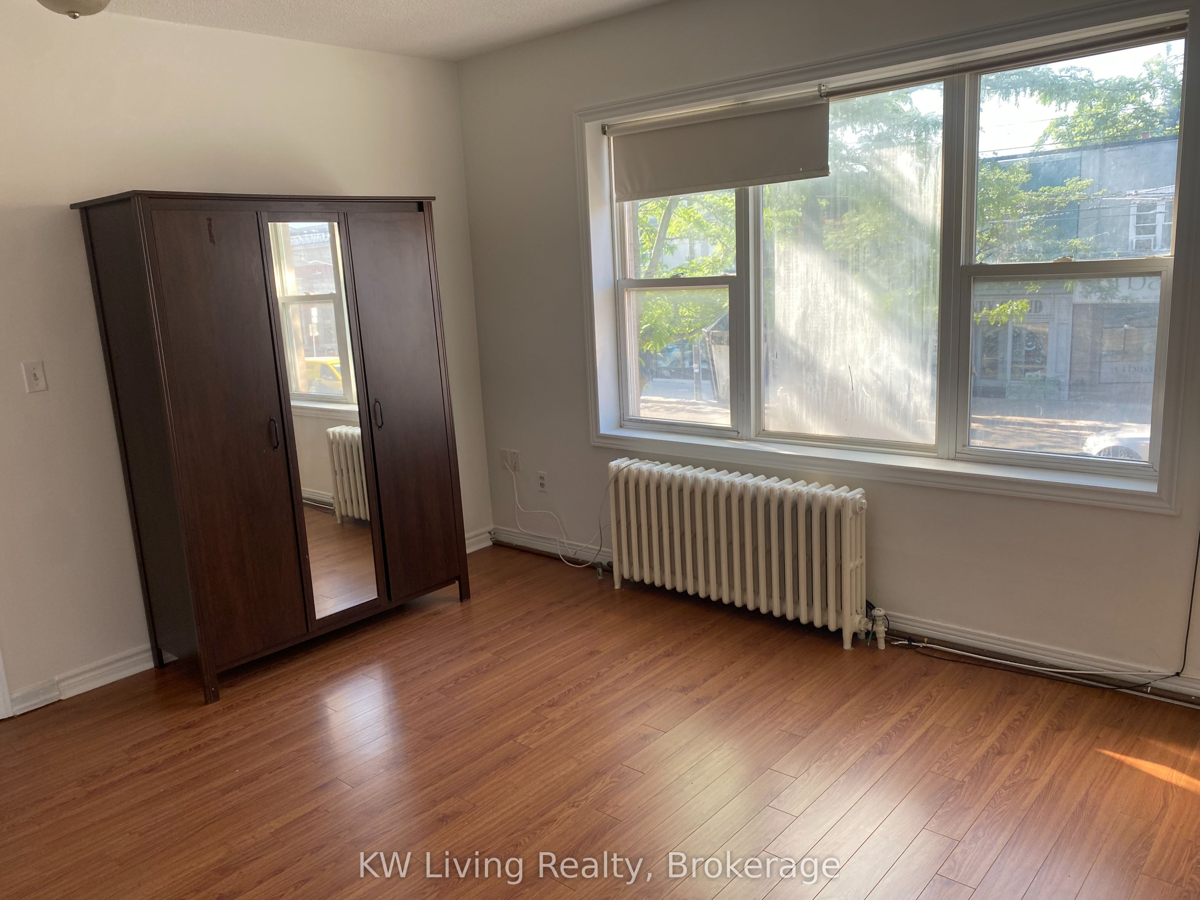 Additional image 4 of Apt. 3-2890 Lake Shore Boulevard W, Toronto, ON, M8V 1J2