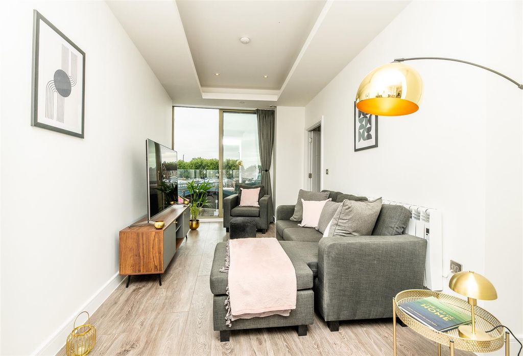 Additional image 4 of 1 bed flat for saleThe Waterside Apartments, Pavillion Road, West Bridgford NG2