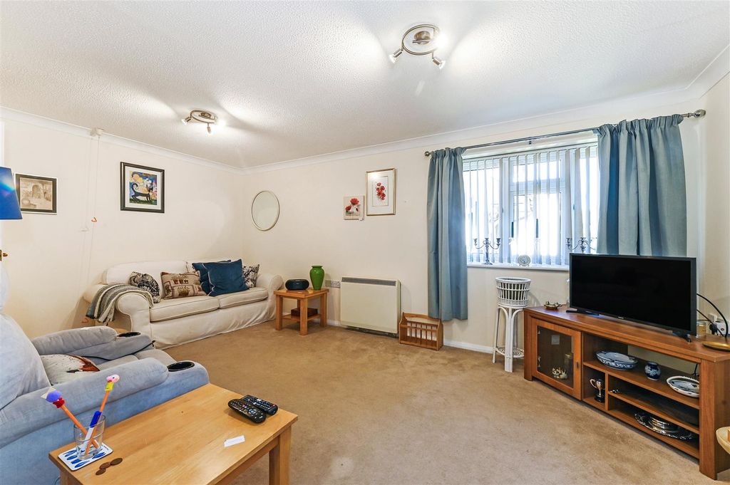 Additional image 6 of 2 bed flat for saleWindmill Court, East Wittering, Chichester PO20