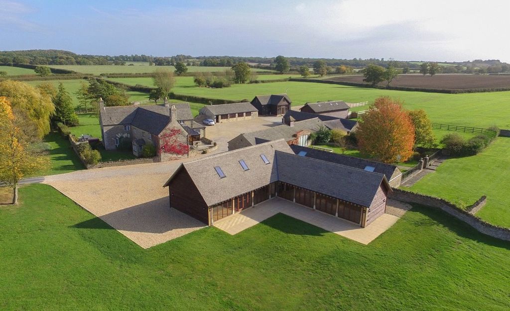 66 bed property for saleLew, Bampton, Oxfordshire OX18