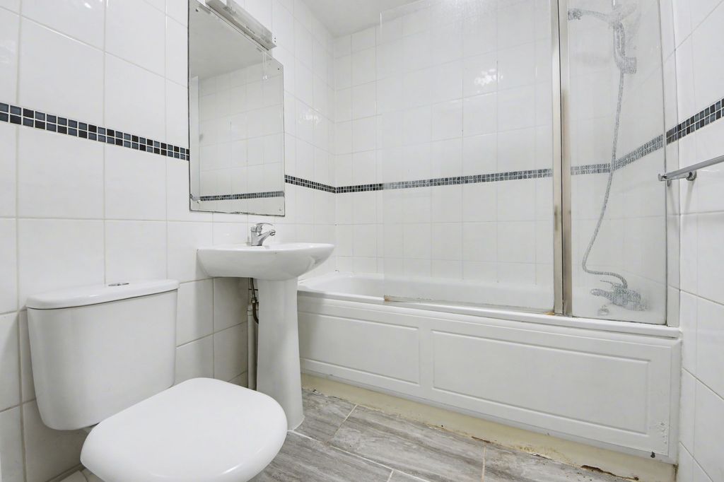 Additional image 7 of 2 bed flat for sale21 Lawn Road, Portswood SO17