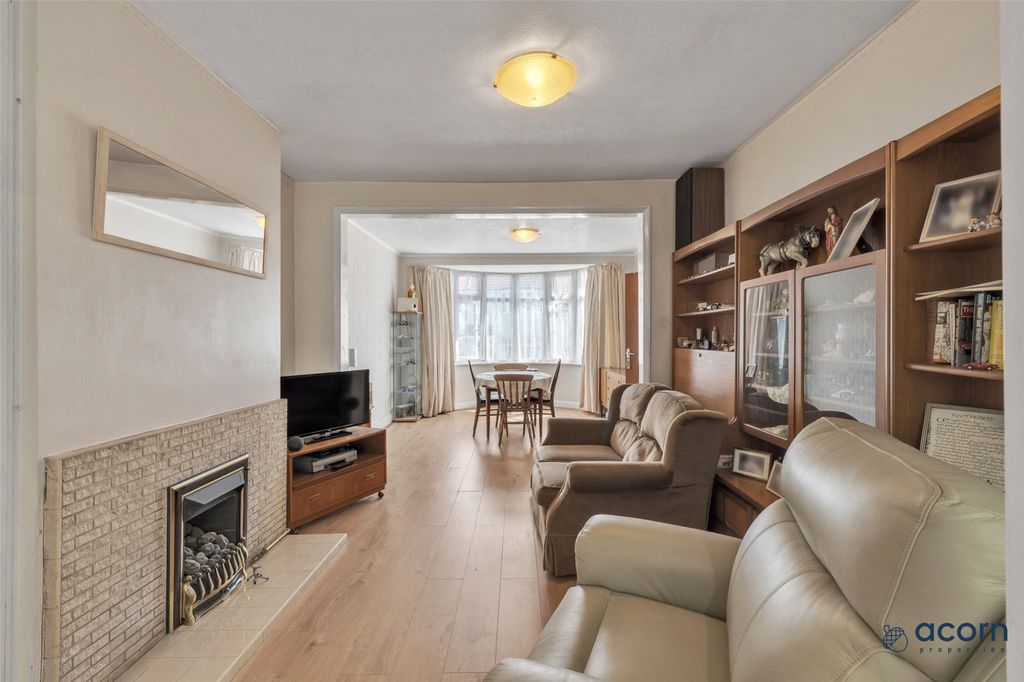 Additional image 3 of 3 bed semi-detached house for saleHill View Gardens, Colindale, London NW9