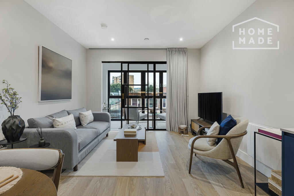 Enclave, Birmingham City, B5 photo 3