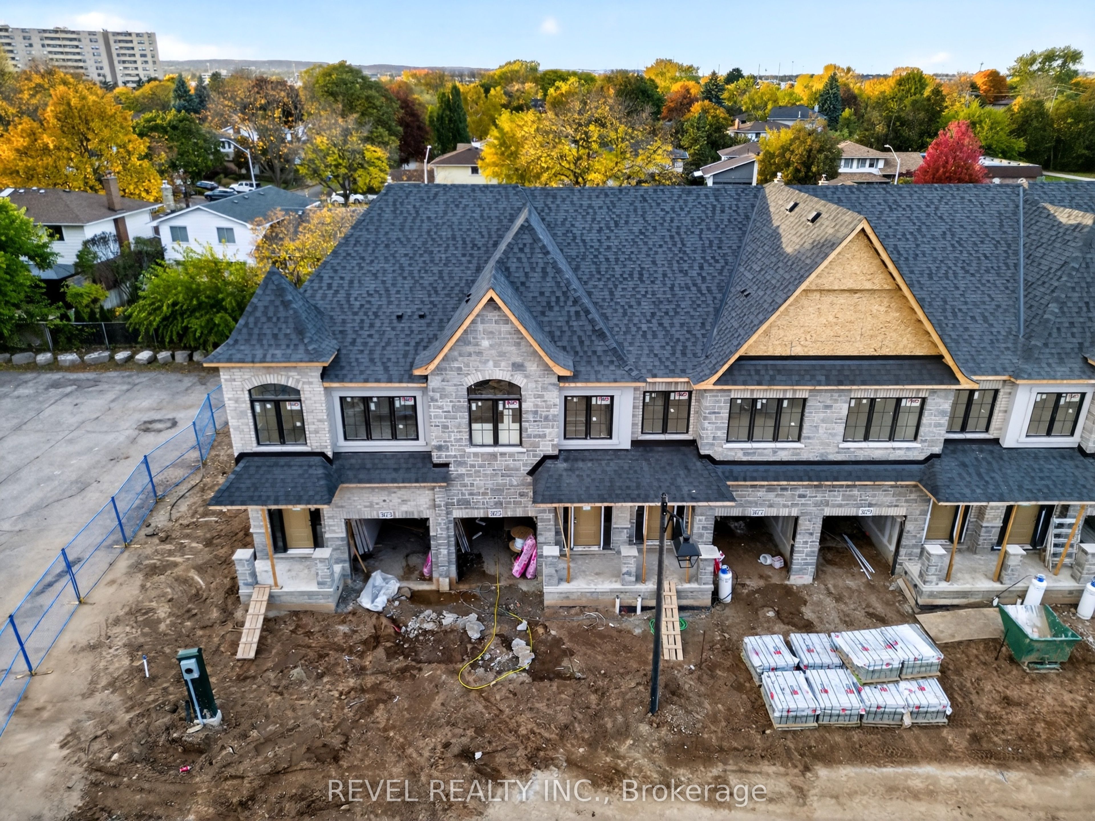 Additional image 6 of 2-600 Maplehill Drive, Burlington, ON, L7N 2W3