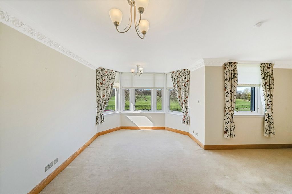 Additional image 5 of 3 bed flat for saleVictoria Place, Stirling, Stirlingshire FK8