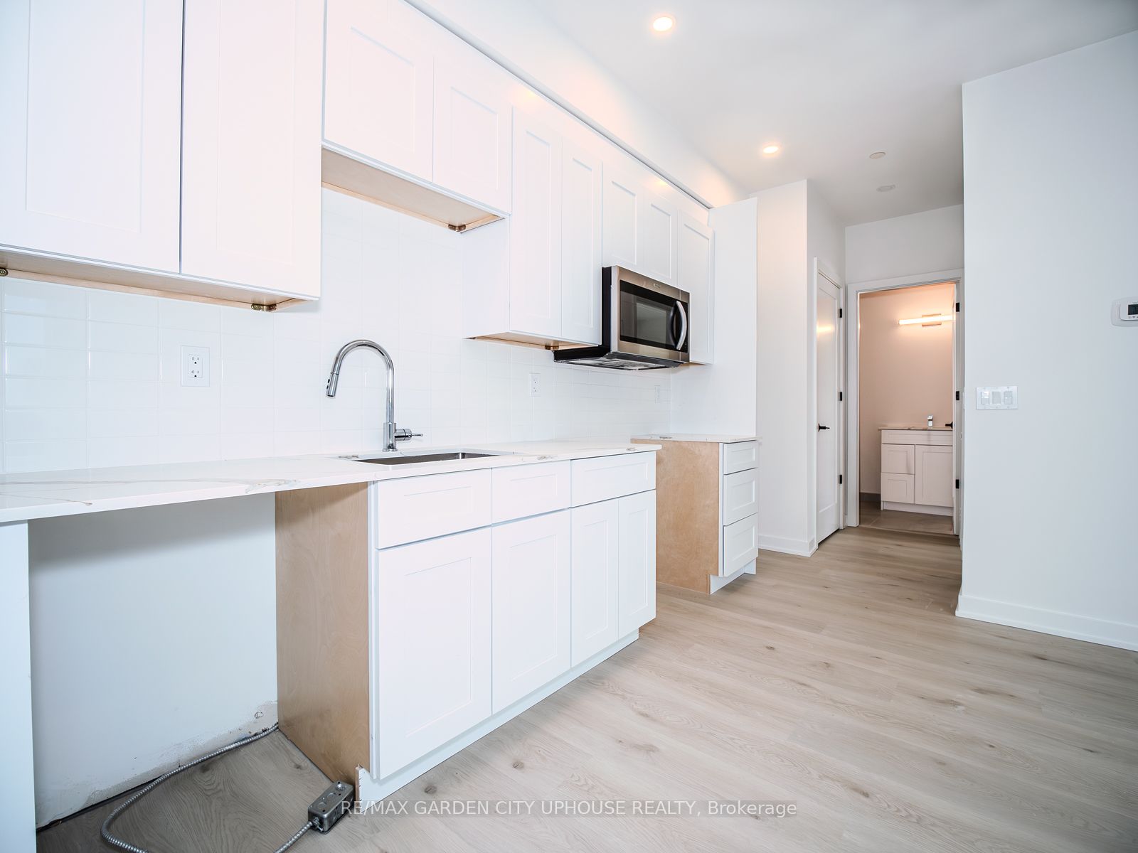 904-57 Carlisle Street, St. Catharines, ON, L2R 7N6 photo 4