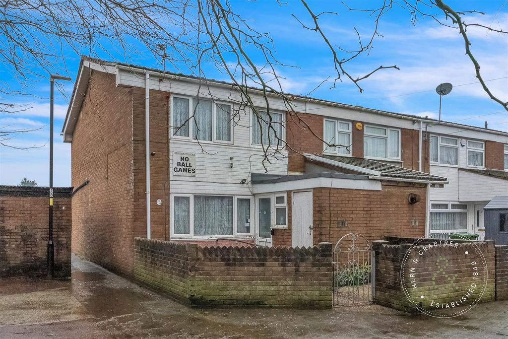 3 bed end terrace house for saleCanton Court, Cardiff CF11